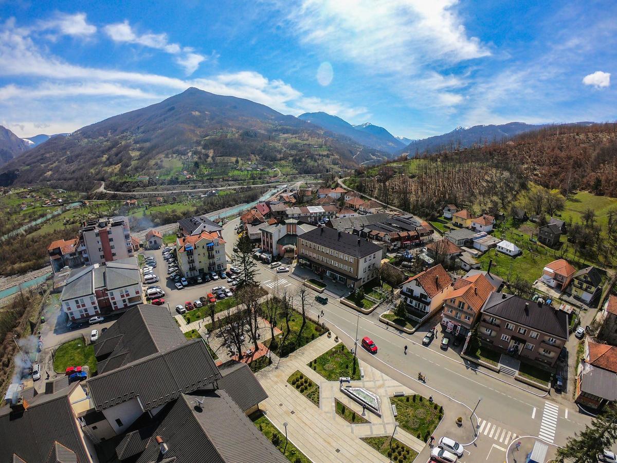 Hotel Komovi Andrijevica Bagian luar foto